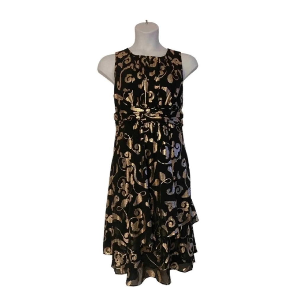 Beautiful party dress NWT